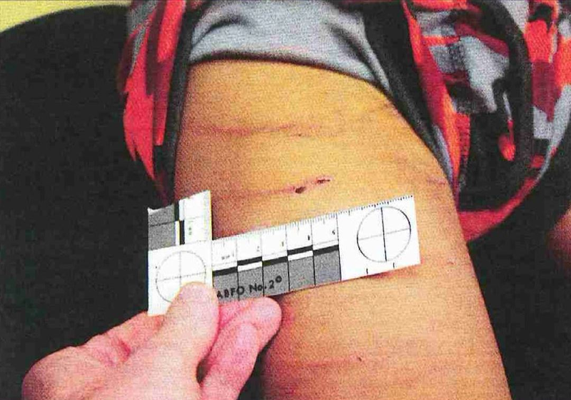 Illustration for article titled Warrant Issued For Adrian Peterson's Arrest In Child Injury Case